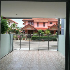 Отель The Little Box House Krabi 3* Коттедж с различными типами кроватей фото 16