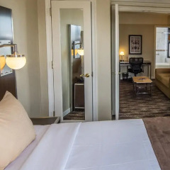 The New Yorker A Wyndham Hotel 2* Люкс с различными типами кроватей