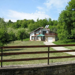 Отель House Dar Боженци приотельная территория