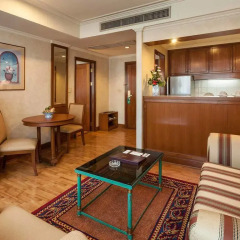 Апартаменты Rembrandt Towers Serviced Apartments Бангкок интерьер отеля фото 3