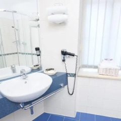 Best Western Prima Hotel Wroclaw 4* Стандартный номер с двуспальной кроватью