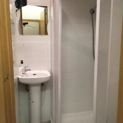Отель Hostal Mont Thabor Номер категории Эконом с различными типами кроватей фото 16