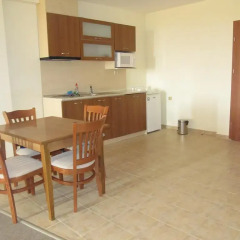 Отель Sea Apartments - Different Locations in Golden Sands Болгария, Золотые пески - отзывы, цены и фото номеров - забронировать отель Sea Apartments - Different Locations in Golden Sands онлайн в номере фото 2