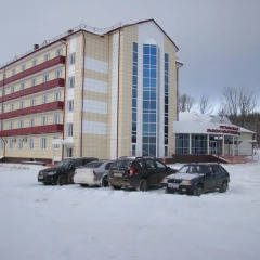 Гостиница Sportivnaya Baza Lyzhno-biatlonnogo kompleksa в Саранске отзывы, цены и фото номеров - забронировать гостиницу Sportivnaya Baza Lyzhno-biatlonnogo kompleksa онлайн Саранск парковка