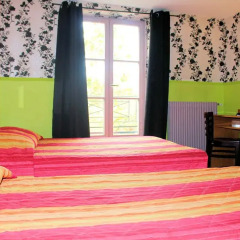 Отель Hôtel Absolute Paris République 2* Стандартный семейный номер с двуспальной кроватью