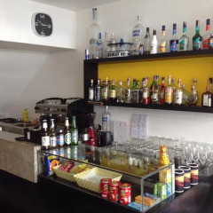Отель Sunshine Guesthouse гостиничный бар