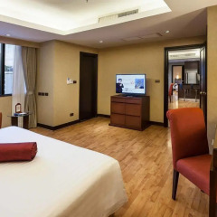 Апартаменты Rembrandt Towers Serviced Apartments Бангкок спа фото 2