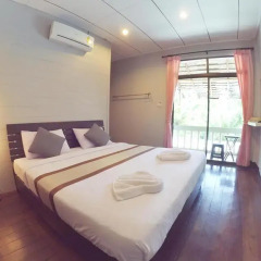 Отель Marina Hut Guest House - Klong Nin Beach 2* Стандартный номер с различными типами кроватей фото 19