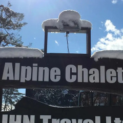 Отель Alpine Chalets Hakuba Хакуба приотельная территория