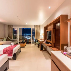 Ashlee Hub Hotel Patong 4* Номер Делюкс с двуспальной кроватью фото 8