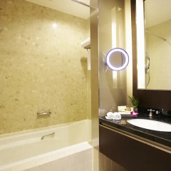Отель Emporium Suites by Chatrium 5* Улучшенный номер фото 6