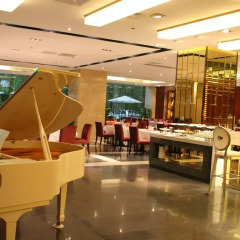 Donlord International Hotel гостиничный бар