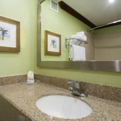 Отель Holiday Inn Resort Montego Bay All Inclusive 3* Стандартный номер с различными типами кроватей фото 7