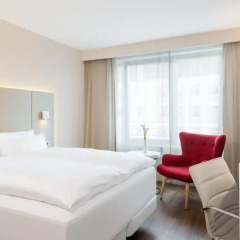 Отель NH Collection Frankfurt City 4* Номер категории Премиум с различными типами кроватей фото 5