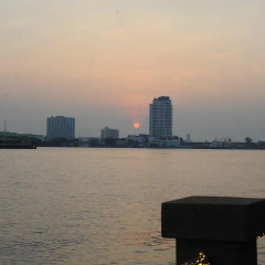 Отель Montien Riverside Бангкок пляж