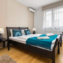 Апартаменты Quality Point Apartment комната для гостей фото 4