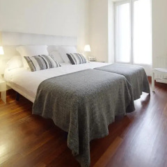 Апартаменты Marina Playa Apartment by FeelFree Rentals комната для гостей фото 3
