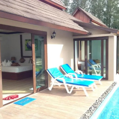 Отель The Hip Resort @ Khao Lak бассейн фото 3