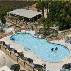 Отель Porto Azzurro Aparthotel бассейн фото 3