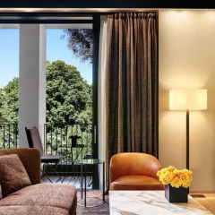 Bulgari Hotel Milan 5* Люкс повышенной комфортности с различными типами кроватей