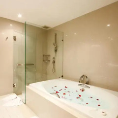 Отель Mom Tri's Villa Royale 5* Президентский люкс с различными типами кроватей фото 9