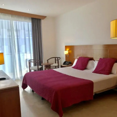 Hotel Calasanz комната для гостей фото 4