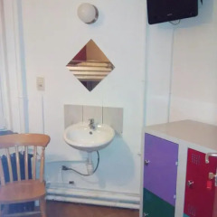 Hostel Louise Кровать в общем номере фото 8