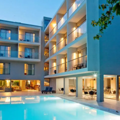 Отель Oktober Down Town Rooms 3* Стандартный номер с различными типами кроватей фото 5