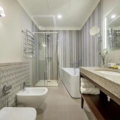 Ratonda Centrum Hotel 4* Люкс фото 4
