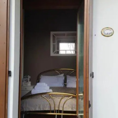 Отель B&B Campovolo Монцамбано сейф в номере