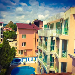 Отель Jupiter 1 Family Hotel Болгария, Балчик - отзывы, цены и фото номеров - забронировать отель Jupiter 1 Family Hotel онлайн балкон