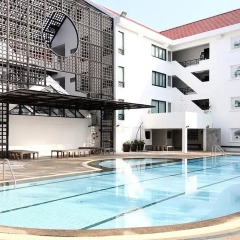 Отель Ta Residence Suvarnabhumi Бангкок бассейн фото 2