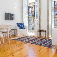 Апартаменты Liiiving In Porto-blue Flower Apartment Порту комната для гостей фото 2