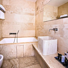 Отель Golden Crown 4* Улучшенный номер с двуспальной кроватью