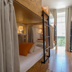 Passport Lisbon Hostel 2* Кровать в общем номере фото 11