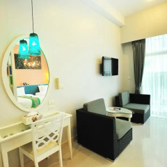 Отель The Beach Boutique House 3* Улучшенный номер с двуспальной кроватью