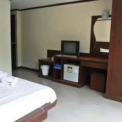 Sharaya Patong Hotel 3* Улучшенный номер с различными типами кроватей