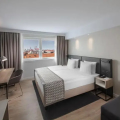 Отель Holiday Inn Munich - City Centre 4* Стандартный номер с двуспальной кроватью фото 7