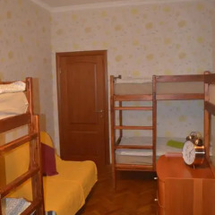 Hostel Univer Кровать в мужском общем номере с двухъярусной кроватью фото 8