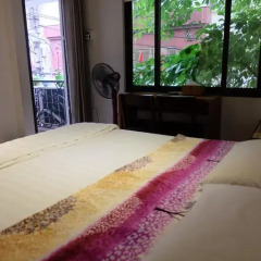 Отель Suki House Hanoi Стандартный семейный номер с двуспальной кроватью