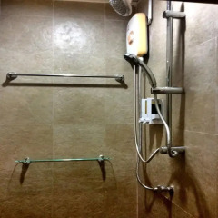 Naturbliss Bangkok Transit Hotel 3* Кровать в общем номере фото 5