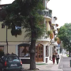 Krisztina Hotel парковка