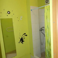 Hostel Apelsin Кровать в общем номере с двухъярусной кроватью фото 8
