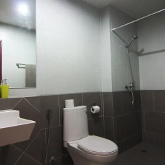 Отель Diamond Suite 2BR Apt in Thappraya Паттайя ванная
