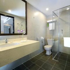 Отель Furama Bukit Bintang, Kuala Lumpur 4* Номер Делюкс с различными типами кроватей