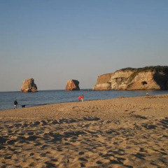 Отель Larraenea Bed And Breakfast Лесака пляж