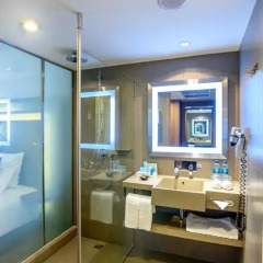 Отель Novotel Bangkok On Siam Square 4* Представительский номер с различными типами кроватей фото 4