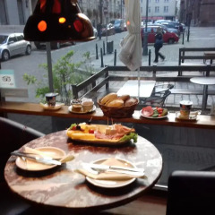 Отель Academus - Cafe/Pub & Guest House Польша, Вроцлав - отзывы, цены и фото номеров - забронировать отель Academus - Cafe/Pub & Guest House онлайн питание