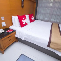 Отель ZEN Rooms Sukhumvit 11 3* Улучшенный номер с различными типами кроватей фото 5