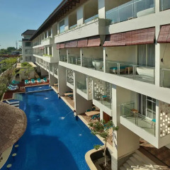 Отель Jimbaran Bay Beach Resort & Spa бассейн фото 3